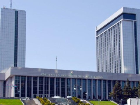 Deputatlar Strasburqa gedir