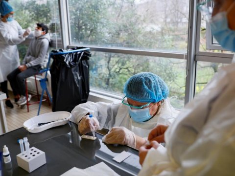Azərbaycanda yoluxma azaldı, sağalanların sayı artdı - 32 nəfər öldü