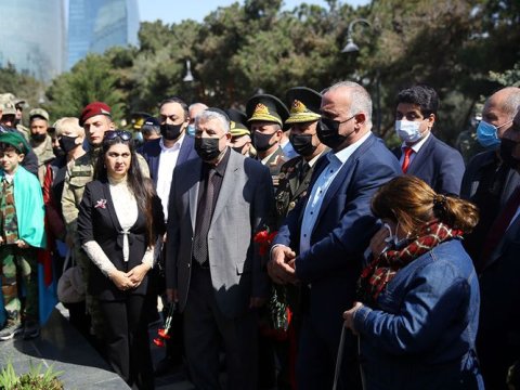 Yəhudi Milli Qəhrəmanın xatirəsi yad edildi - FOTOLAR