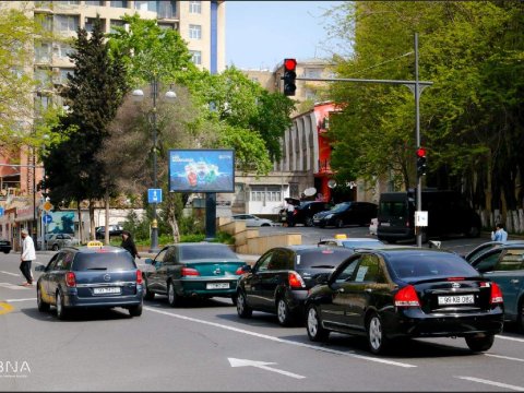 BNA paytaxtın bəzi küçələrində svetoforlar quraşdırır  