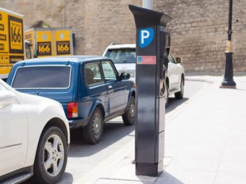 Bakıda parkinqlər üçün yeni qiymətlər HAZIRLANDI