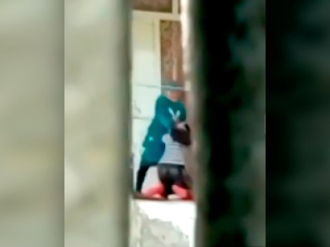 Döyülən gəlin qayınanasından şikayətçi olmadı - VİDEO 