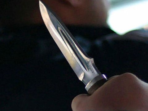 Bakıda kişi boğazından bıçaqlandı