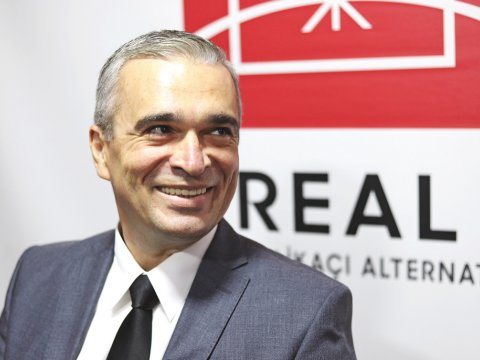 İlqar Məmmədov icra baçıları həbs edilən rayonların deputatlarını istefaya ÇAĞIRDI