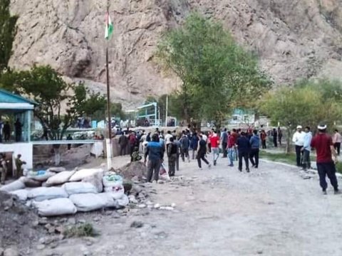 Qırğızıstan və Tacikistan arasında gərginliyə son qoyuldu