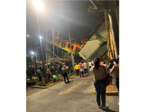 Metrokörpü çökdü: 15 ölü, 80 yaralı