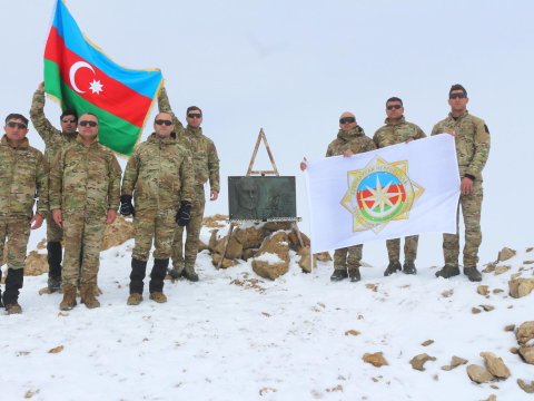 DTX əməkdaşları “Heydər zirvəsi”nə yürüş etdilər