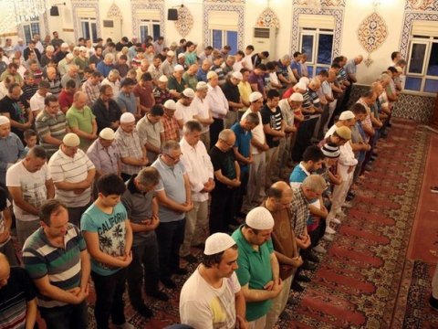 Kütləvi dini ibadət və mərasimlərin keçirilməsi qaydası TƏSDİQLƏNDİ