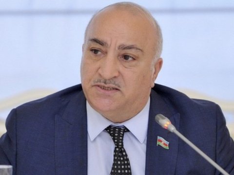 “Yeyib-dağıdanlar qalıb qıraqda, hamı deputatı söyür” - Tahir Kərimli dolanışıqdan ŞİKAYƏTLƏNDİ 