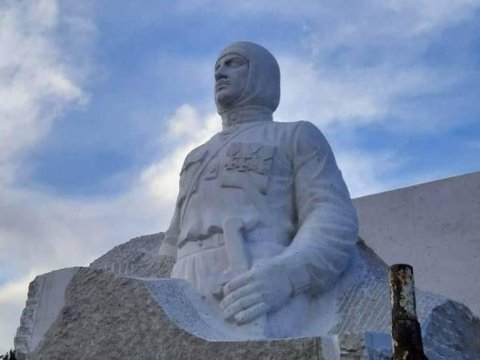 Erməni faşistin Xocavənddəki heykəli 9 mayadək söküləcək?...