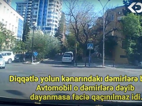 Təhlükəsizlik tumbası səkidəki uşaqların həyatını xilas etdi - VİDEO