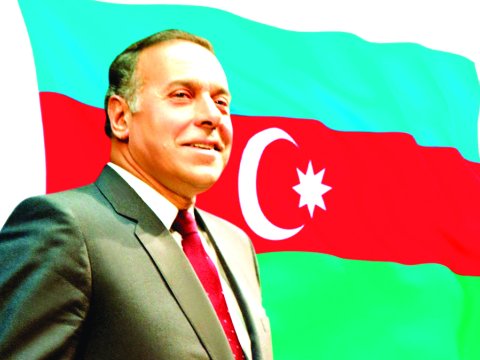 Əbədiyaşar lider