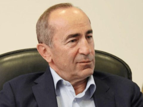 Robert Koçaryan ilk mitinqini təyin etdi 