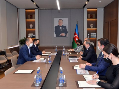 Ceyhun Bayramov TRACECA-nın Baş katibi ilə görüşüb