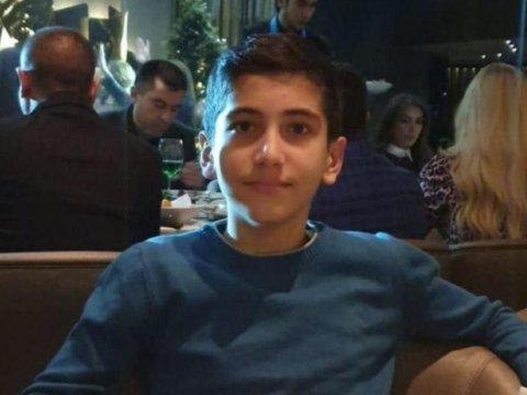 Başına daş parçası düşən yeniyetmənin işi ilə bağlı rəsmi AÇIQLAMA