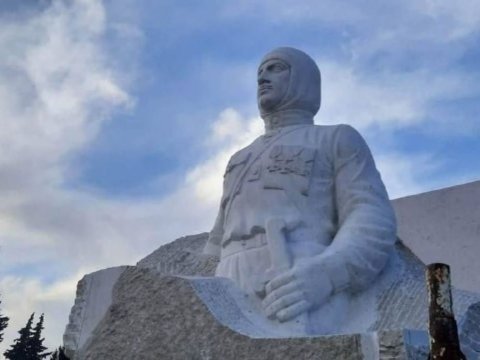 General Muradov Njdenin büstünün sökülməsinə GÖSTƏRİŞ VERİB