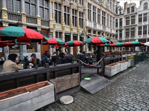 Bu ölkədə kafe-restoranlar 7 aydan sonra açıldı