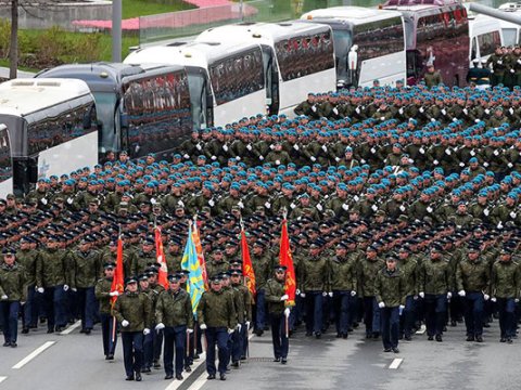 Moskvada Qələbə paradı keçirilir - Canlı