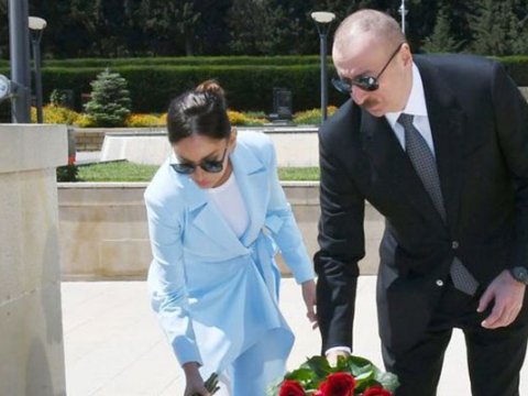 Prezidentlə xanımı Həzi Aslanovun məzarını ziyarət etdi