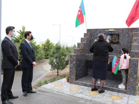 Naftalanda şəhidin adına xatirə bulağı açıldı