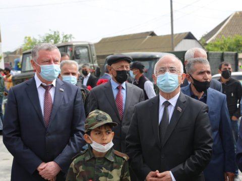 Məşhur Məmmədov abidə kompleksinin açılışında iştirak edib - FOTO