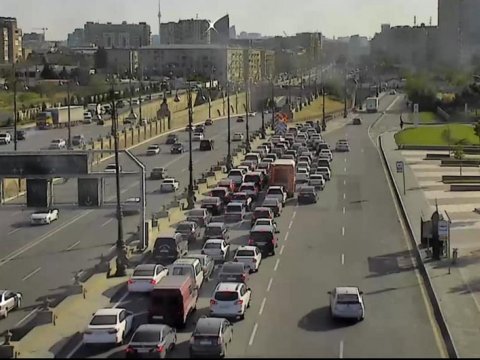 Bakının əsas küçə və prospektlərində sıxlıq var