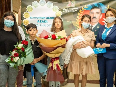 Daha 3 şəhidin yeni doğulan övladına hesab açılacaq