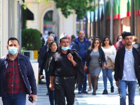 İnsanların yayda maska taxmasından imtina oluna bilər?
