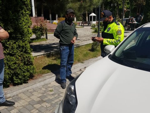 Polisin xəbərdarlığına baxmayan 10 piyada cərimələndi - FOTO