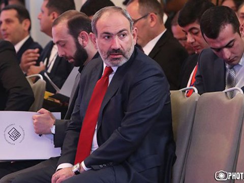 Paşinyan yeni hökumətdə iş adamlarına vəzifə verəcək