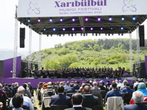 İtaliya mətbuatı “Xarıbülbül” festivalından yazdı
