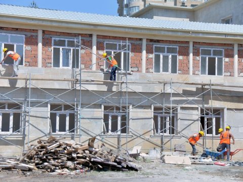 İlham Əliyev Qəbələdə məktəb tikintisinə pul ayırdı
