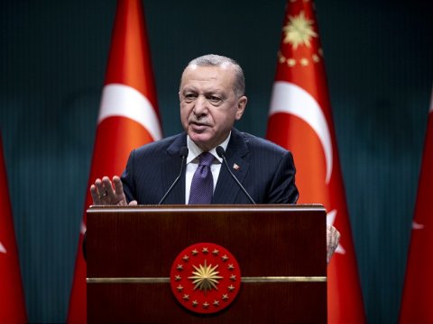 Ərdoğandan Baydenə: “İndi də qanlı əllərinizlə bir tarix yazırsınız”