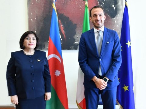 Sahibə Qafarova İtaliyanın dövlət katibi ilə görüşdü