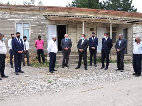 İcra başçısı kənd sakinləri ilə görüşdü
