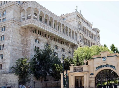 Tibb universiteti təmirə dayandı
