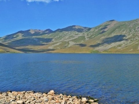 Keçmiş icra başçısının oğlundan Qaragölün ermənilərə satılması barədə iddialara CAVAB