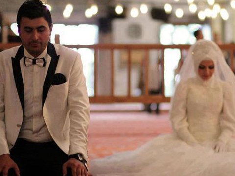 “Kəbinsiz arvad ərinə məhrəm sayılmır” - Tanınmış DİN XADİMİ 