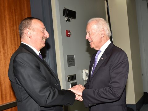 Baydenin Rusiyaya “yaşıl işıq” yandırmasının Azərbaycana təsiri olacaqmı?