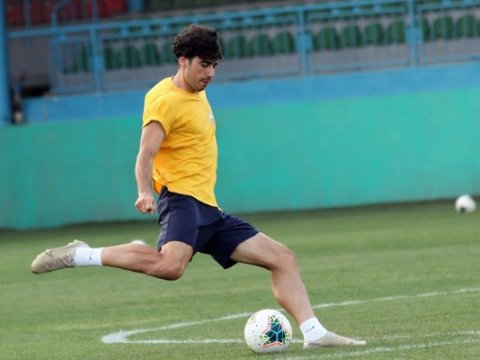 Millimizə yeni futbolçular çağırıldı