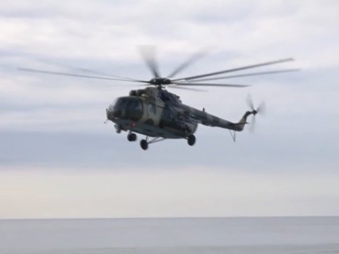 Azərbaycan hərbi helikopteri qəza bölgəsindən ayrıldı – VİDEO