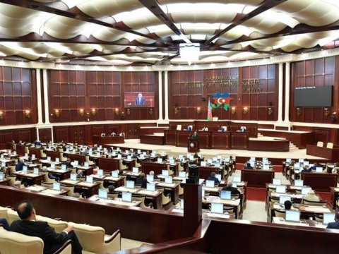 Parlament Şuşa haqqında qanun layihəsini birinci oxunuşda qəbul etdi
