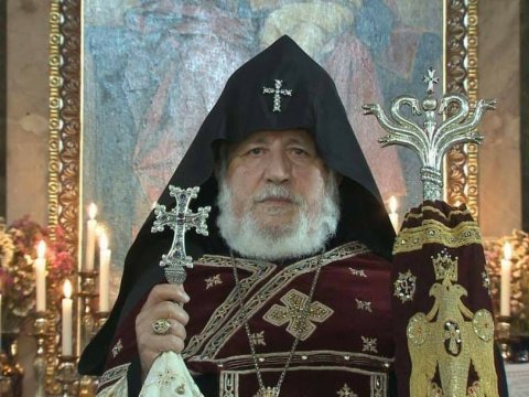 Erməni katolikos Azərbaycana gəlir