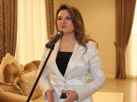 Təhsil naziri şöbə müdirini işdən çıxardı - FOTO