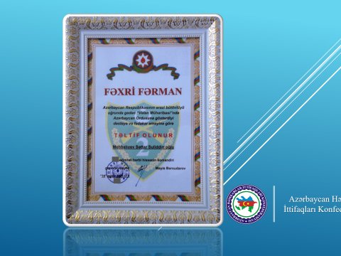 Korpus komandiri deputatı təltif etdi