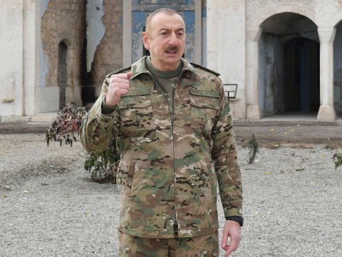 İlham Əliyev Ağdamda ictimaiyyətlə görüşdü