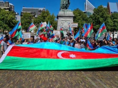 Azərbaycan diasporu: 28 Mayı qürurla qeyd edirik!  