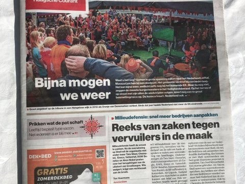 Respublika günümüz Niderland qəzetində