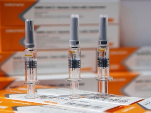 Çin əhaliyə vurulan peyvəndin miqdarını açıqladı