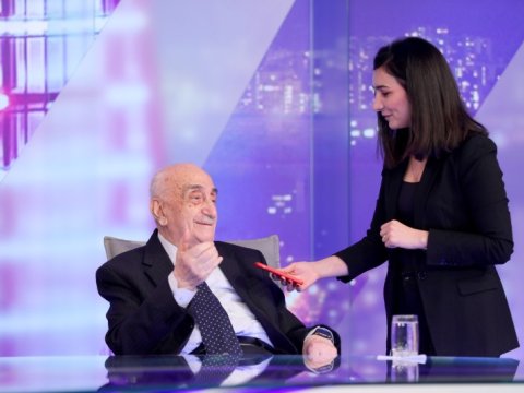 Bizimkilər: “Yazılarım həmişə başıma bəla olub” - AzTV-nin əməkdaşı - FOTOLAR 